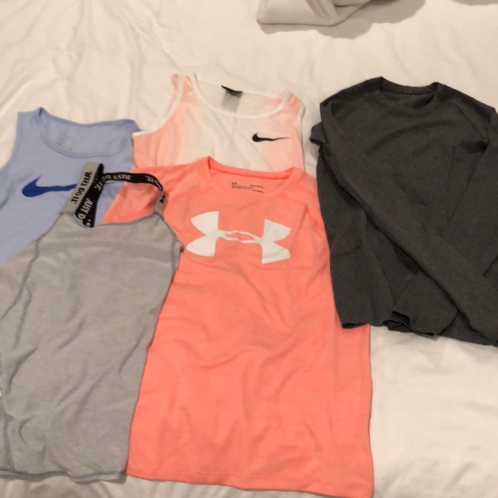 athletic clothes